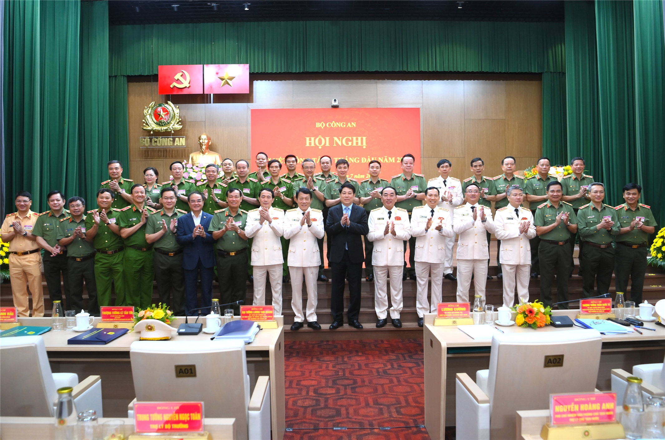 Tuyệt đối 